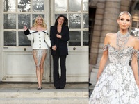 Glam 20s: Eλσα Χοσκ και Λεονί Χαν περπάτ...