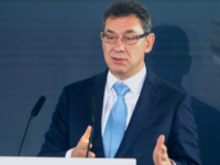 Τι είπε ο Άλπερτ Μπουρλά για τον Νόβακ Τ...