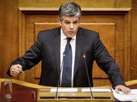 Μένει εκτός ο πρώην βουλευτής Αχαΐας Θεό...