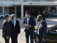 Κικίλιας: Μπήκε από την πίσω πόρτα, έφυγ...