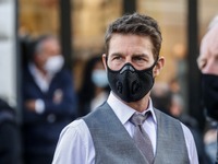 Ο Τομ Κρουζ προσγειώθηκε με ελικόπτερο σ...