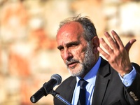 Περιφέρεια: Ποιοι προηγούνται στην παράτ...