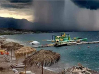 Άγιοι Θεόδωροι: Η παραλία που θυμίζει κά...