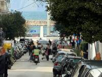 Πάτρα: Το ηλεκτρικό αυτοκίνητο ξέμεινε κ...