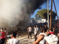 Τραγωδία στη Μόρια - Νεκροί από τη φωτιά...