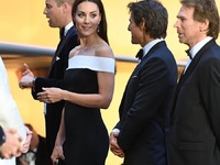 Mα τόσο στενό δούκισσα; Top Gun η ίδια η...