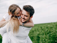 Τα 4 ζώδια που κερδίζουν στην αγάπη έως ...