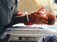 Πάτρα: Η γέννα της 16χρονης με κορωνοϊό ...