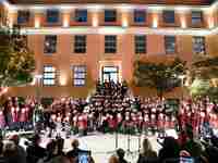 Πάτρα: Μαγική η Χριστουγεννιάτικη συναυλ...