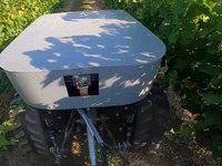 Το ρομπότ που πηγαίνει μόνο του στα αμπέ...