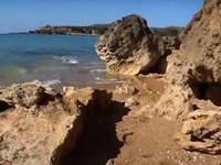 Ιόνιο: Ο παράξενος βράχος της Ελλάδας πο...