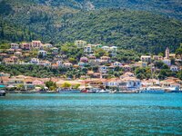 Καύσωνας: Το νησί του Ιονίου πού το θερμ...