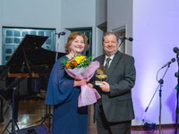 «Αιγιάλεια γένους θηλυκού»: Τιμήθηκαν επ...