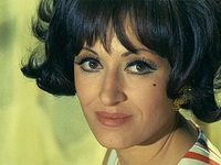 Πώς είναι η Μάρθα Καραγιάννη μετά την εγ...