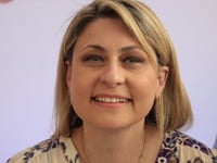 Χριστίνα Αλεξοπούλου: Τιμούμε τον Ποιμεν...