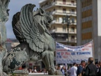 Φωνή από την Πάτρα για δουλειά με δικαιώ...