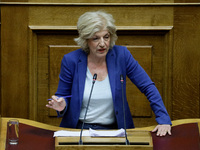 Σία Αναγνωστοπούλου: Δεν αποκλείεται θερ...