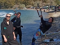 To Δρέπανο απέκτησε και πάλι ζωή - Kites...