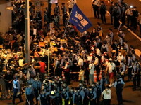 Τόκιο 2020: Διαμαρτυρία έξω από το στάδι...