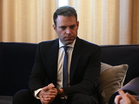 Κασσελάκης για Μητσοτάκη: «Ας αντιπαρατε...