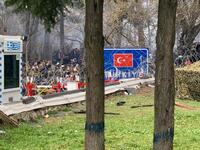 Απέτρεψαν την είσοδο 9.972 προσφύγων. Τό...