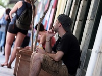 Πάνω από χίλιες κλήσεις στο 1142 για το κάπνισμα