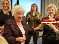 Τούρτα και... εξομολόγηση για την Βάσω Μ...