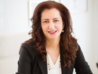 H Δερματολόγος-Αφροδισιολόγος Χαριτίνη Π...