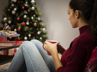 Χριστούγεννα στη σκιά: Οι άνθρωποι που π...