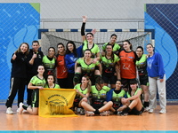 Σέντρα για τα κορίτσια της Ακαδημίας των...