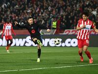 Ο Λεβαντόφσκι με 107 γκολ κυνηγάει τον Μέσι!