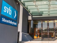 Silicon Valley Bank: Σε σοκ οι αγορές με...