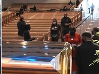 Σε λαϊκό προσκύνημα η σορός του Τζορτζ Φλόιντ