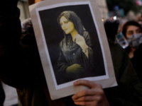  Άναψε η φλόγα της εξέγερσης στο Ιράν - ...