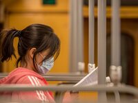 Προαιρετική η μάσκα για το κοινό σε σούπ...