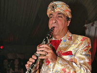 Γιώργος Μάγκας: «Με έπαιρναν τηλέφωνο κα...