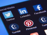 Το Twitter «ισοπέδωσε» το Facebook με τρ...