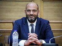 Ο Ι. Φωτήλας, εισηγητής στο νομοσχέδιο τ...