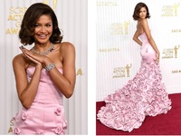 Zεντάγια: Με ονειρεμένα ροζ τριαντάφυλλα...