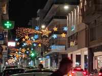 Πάτρα: Στα Χριστουγεννιάτικα η πόλη- Άνα...
