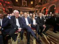 LIVE- Πάτρα: Πλήθος κόσμου για την παρου...