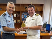 Εθιμοτυπική επίσκεψη του Διοικητή του Να...