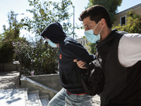 Κολωνός: Ποινική δίωξη και σε όσους ήρθα...