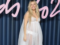 Σιένα Μίλλερ: Boho καλλονή στο Λονδίνο, ...