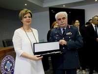 Ο Χρυσοχοΐδης ζήτησε την παραίτηση του Ά...