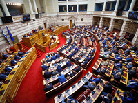 Κυβέρνηση: Έλαβε ψήφο εμπιστοσύνης από 1...