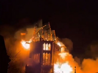 Γιγαντιαία πυρκαγιά κατέστρεψε ναό του 1...