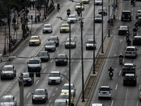 Τέλη κυκλοφορίας και πινακίδες «με τον μ...