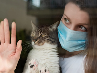 Μετάλλαξη Ομικρον: Τα 8 πρώιμα συμπτώματ...