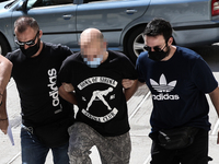 Η απόλυτη φρίκη για 19χρονη- Ο πατέρας τ...